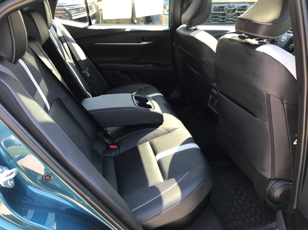 Used 2026 Toyota Camry SE w/ Convenience Package FWD image 28
