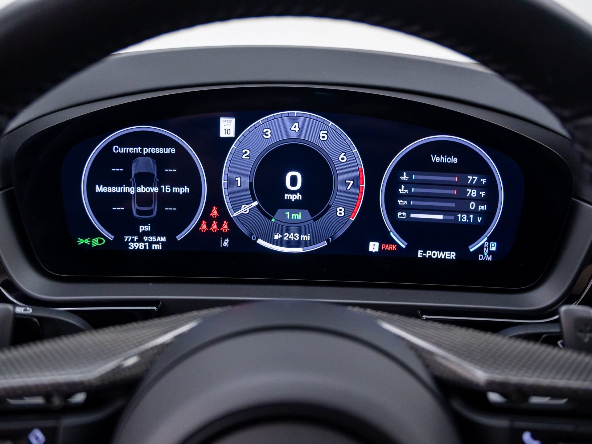 Certified 2025 Porsche Cayenne E-Hybrid Coupe AWD/4WD image 20