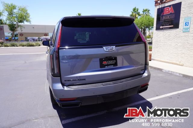Used 2022 Cadillac Escalade Sport Platinum w/ Heavy-Duty Trailer Package image 91