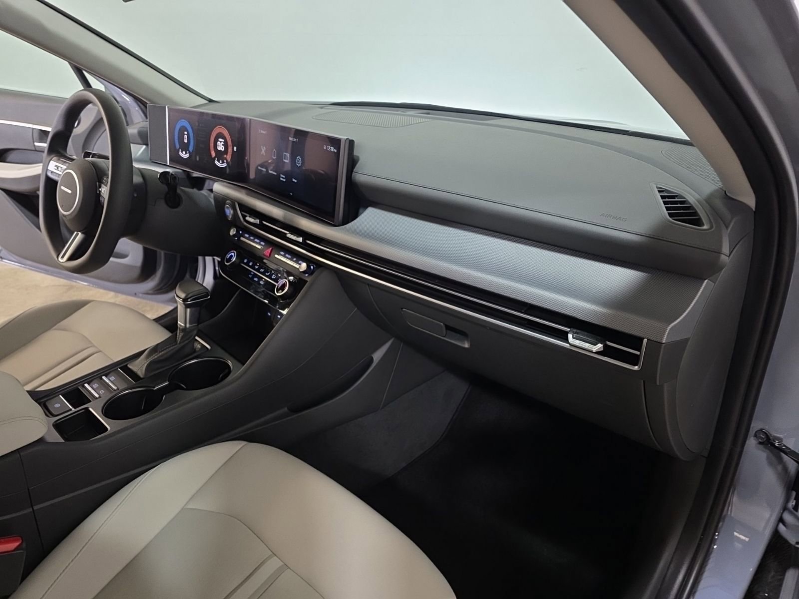 Certified 2025 Hyundai Sonata SE image 35