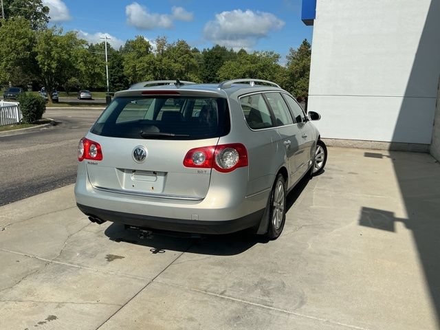 Used 2010 Volkswagen Passat Komfort FWD image 6