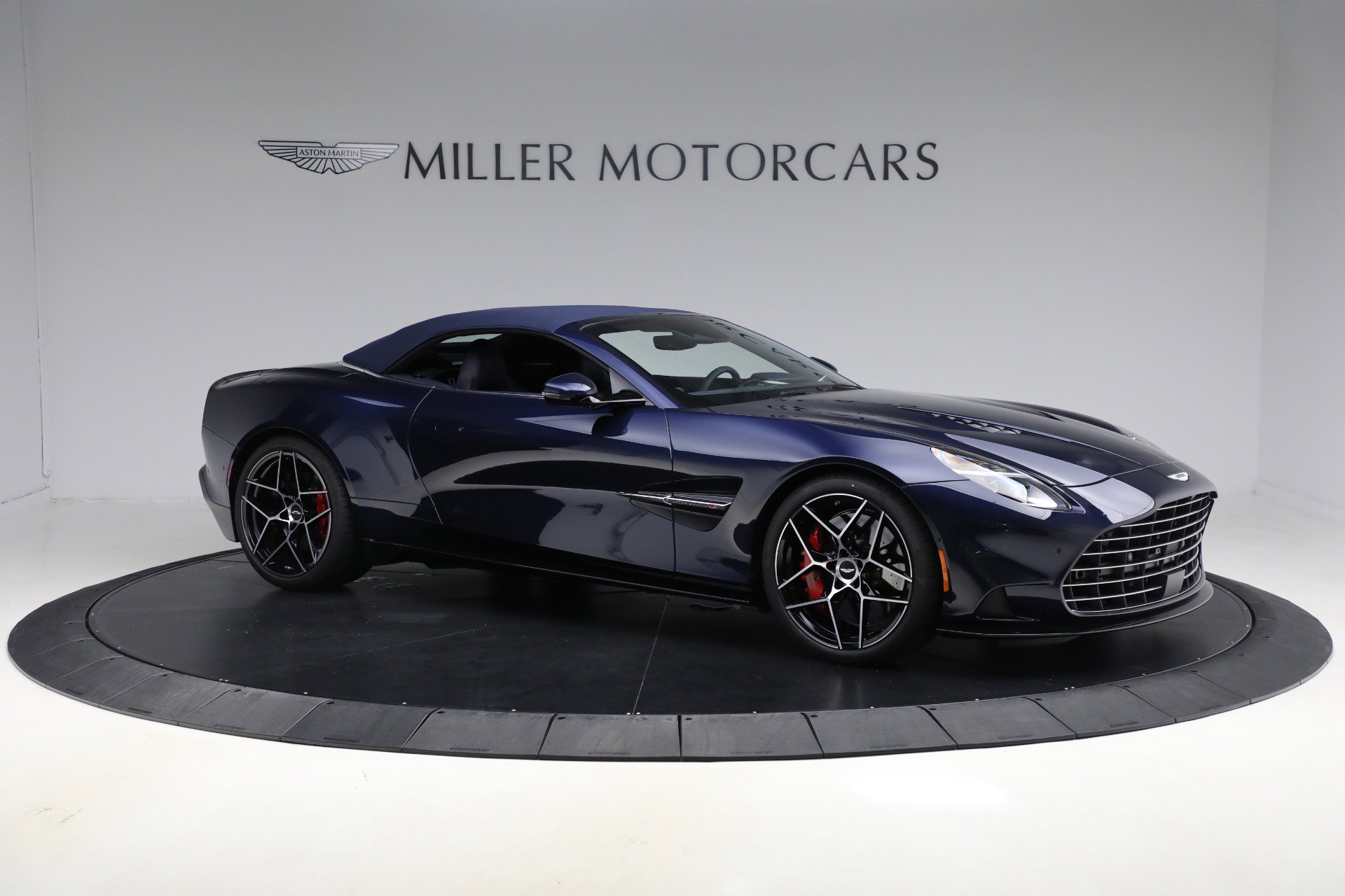 New 2026 Aston Martin Vanquish Convertible image 22