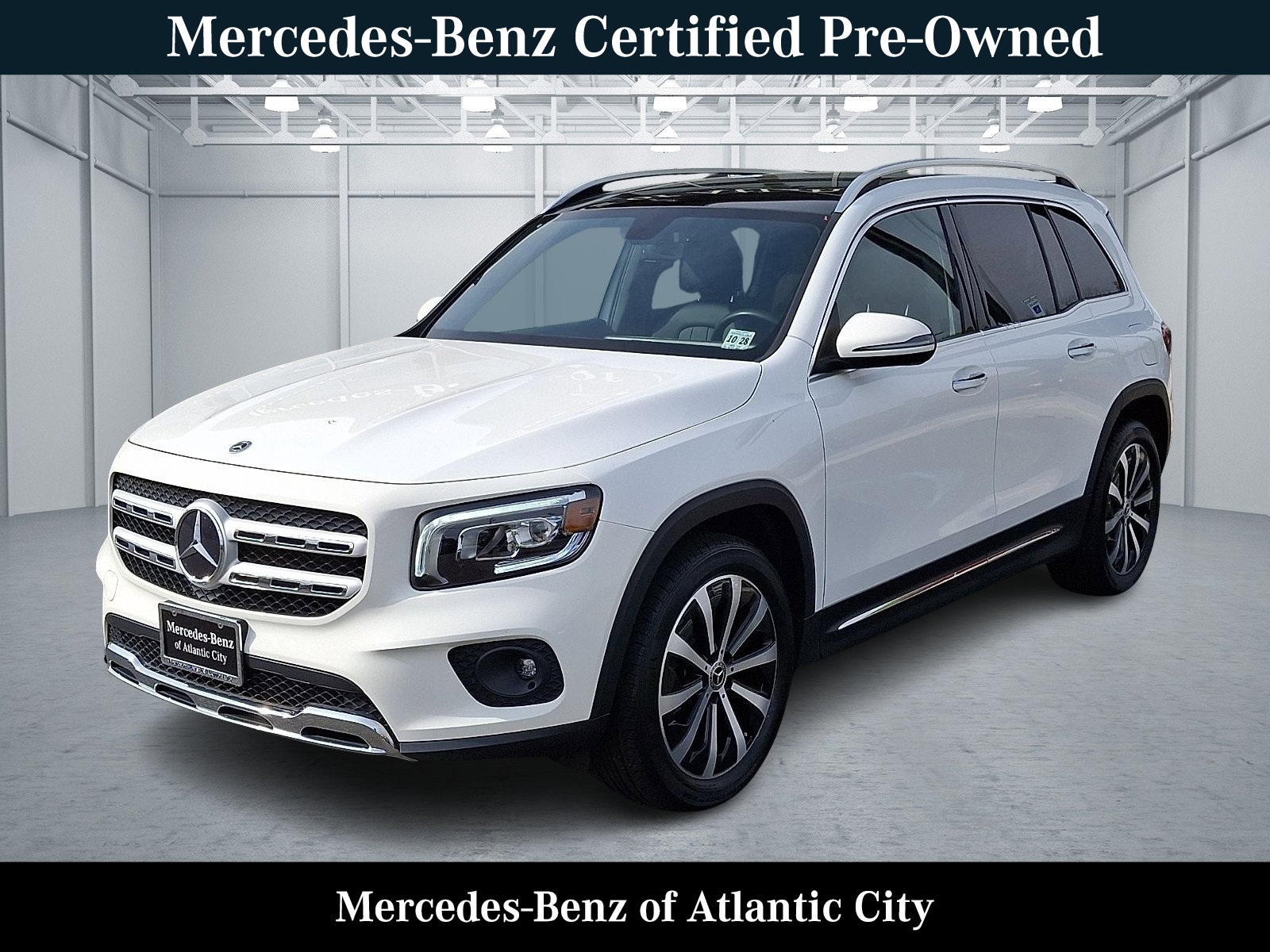 Used 2023 Mercedes-Benz GLB 250 4MATIC image 3