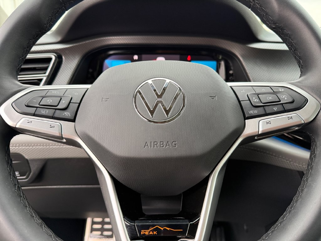 Used 2024 Volkswagen Atlas Peak Edition SE AWD/4WD image 20