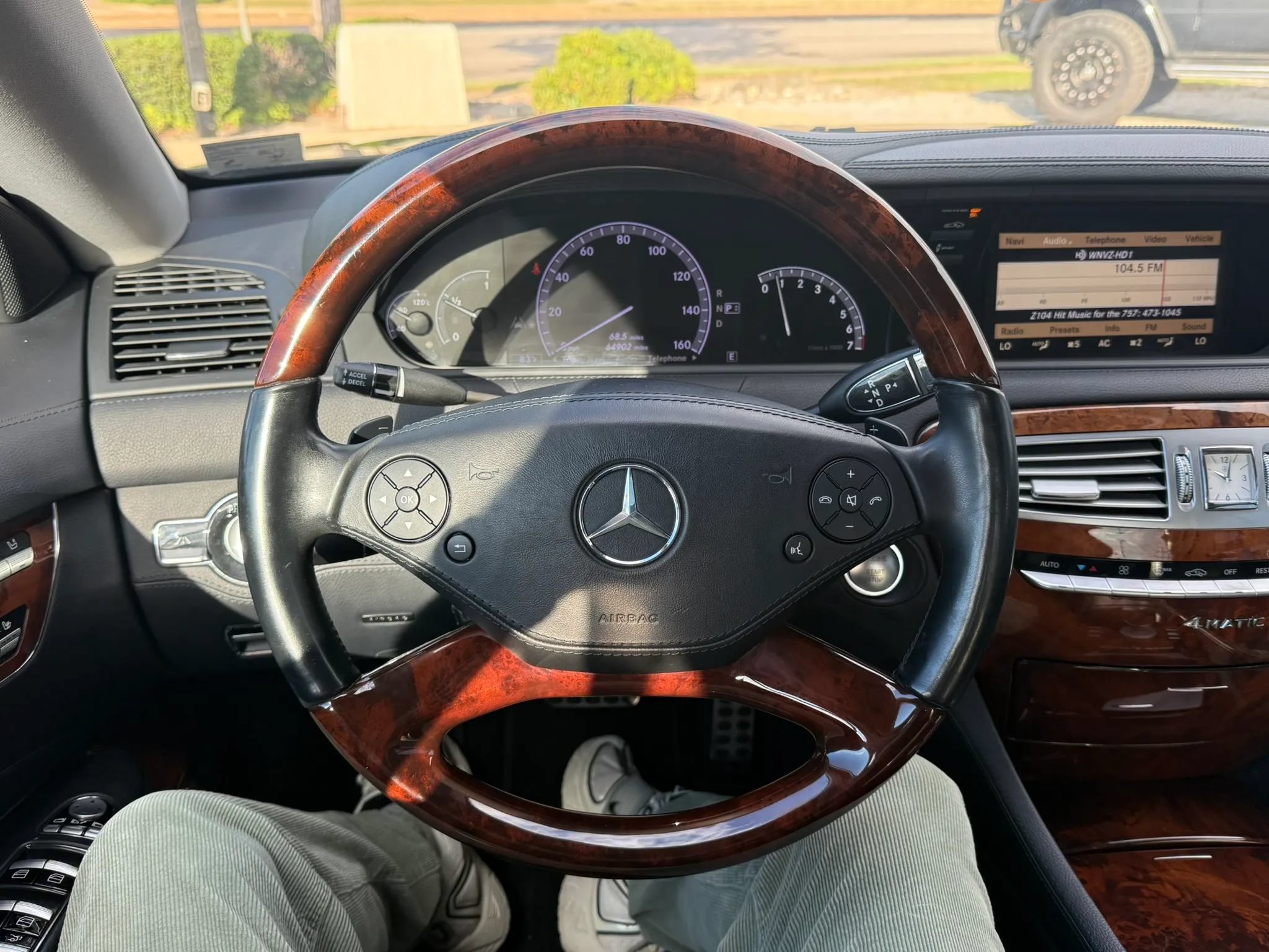 Used 2013 Mercedes-Benz CL 550 4MATIC w/ Sport Pkg image 12