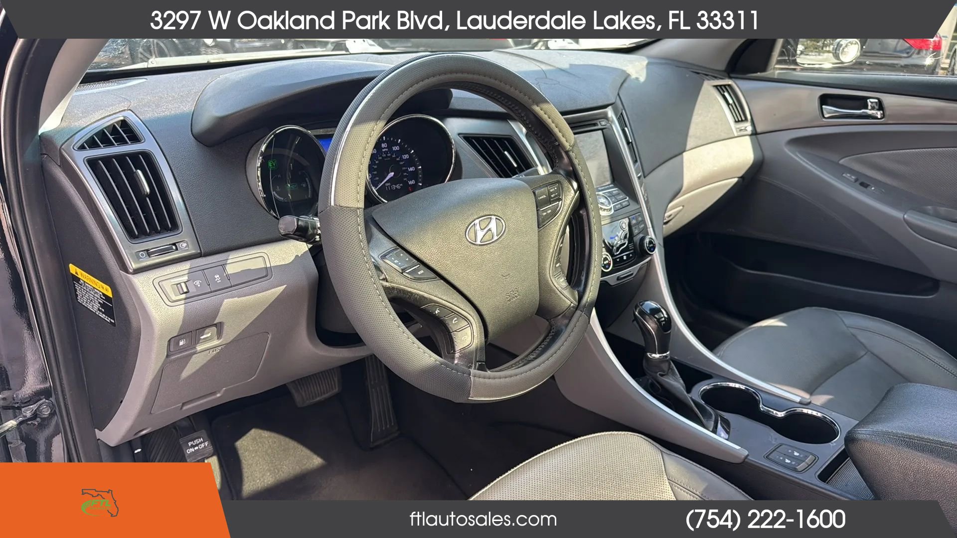 Used 2014 Hyundai Sonata Limited w/ Panoramic Sunroof Package 02 image 25