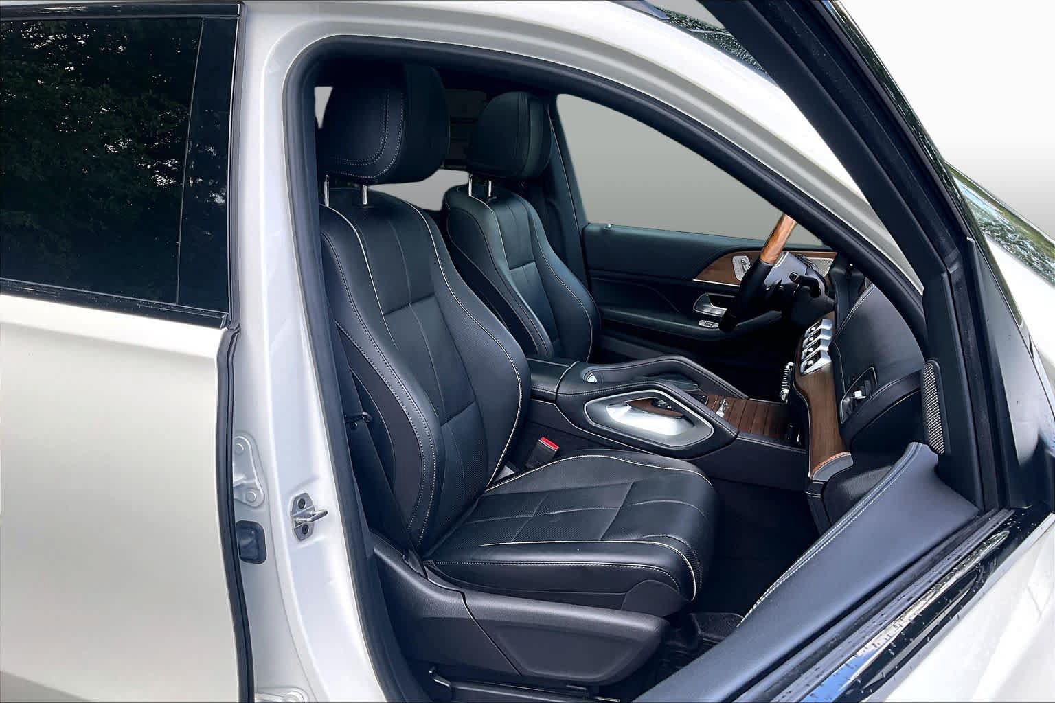 Used 2021 Mercedes-Benz GLS 580 4MATIC image 8