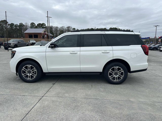New 2026 Ford Expedition Active image 4