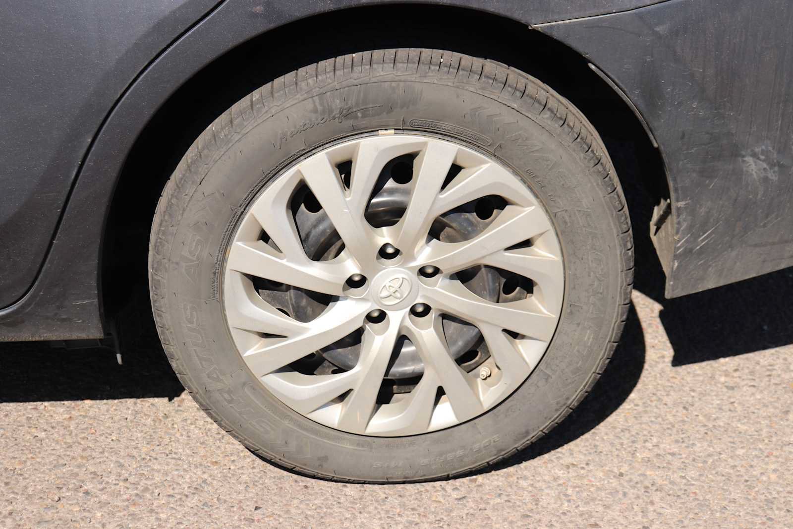 Used 2019 Toyota Corolla LE FWD image 9