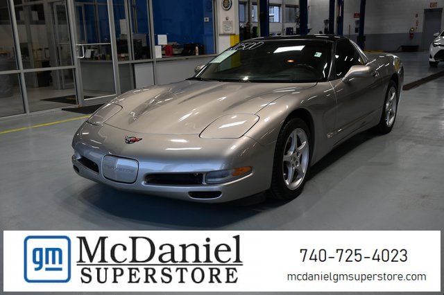 Used 2000 Chevrolet Corvette Coupe w/ Roof Pkg