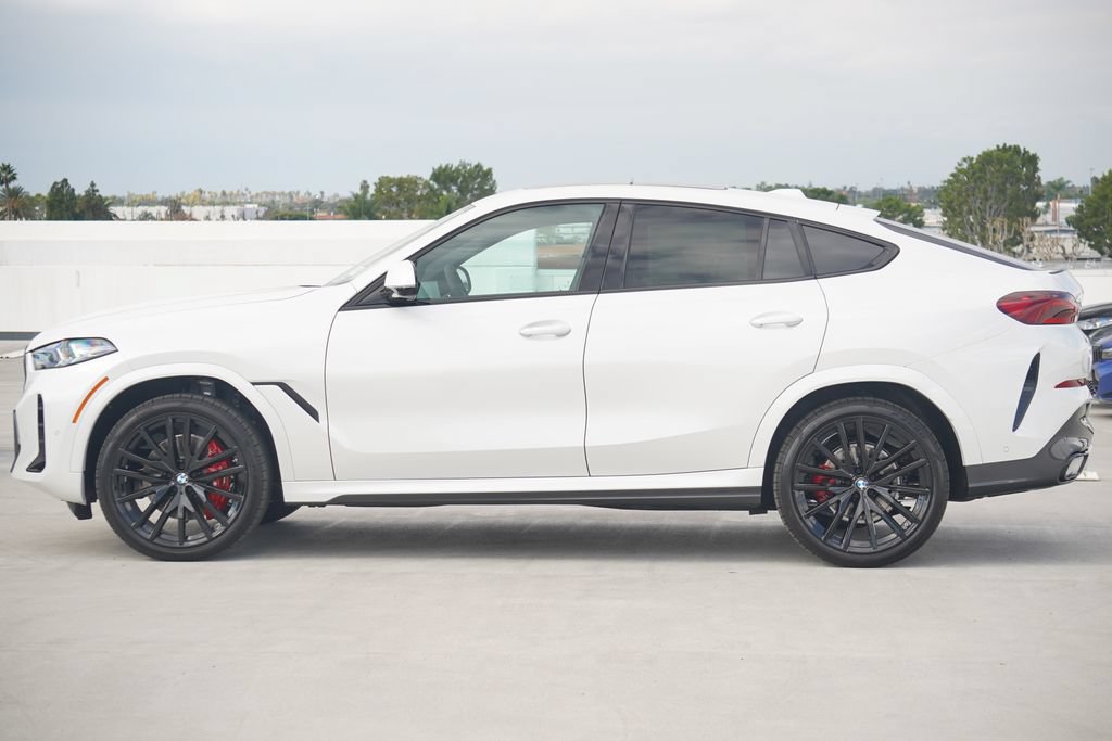 Used 2026 BMW X6 xDrive40i w/ Climate Comfort Package AWD/4WD image 4