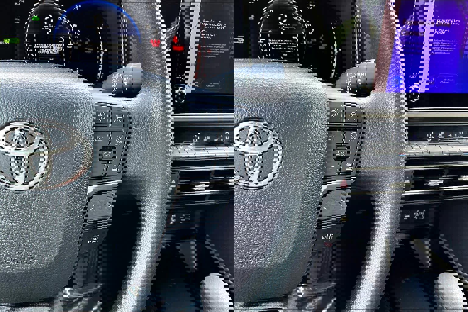 Certified 2025 Toyota Camry LE image 24