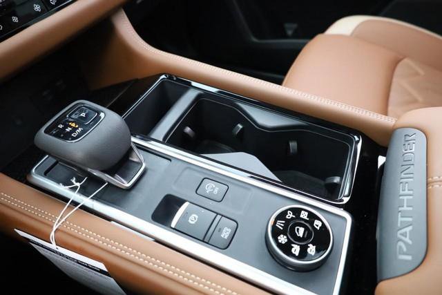 New 2026 Nissan Pathfinder Platinum image 20