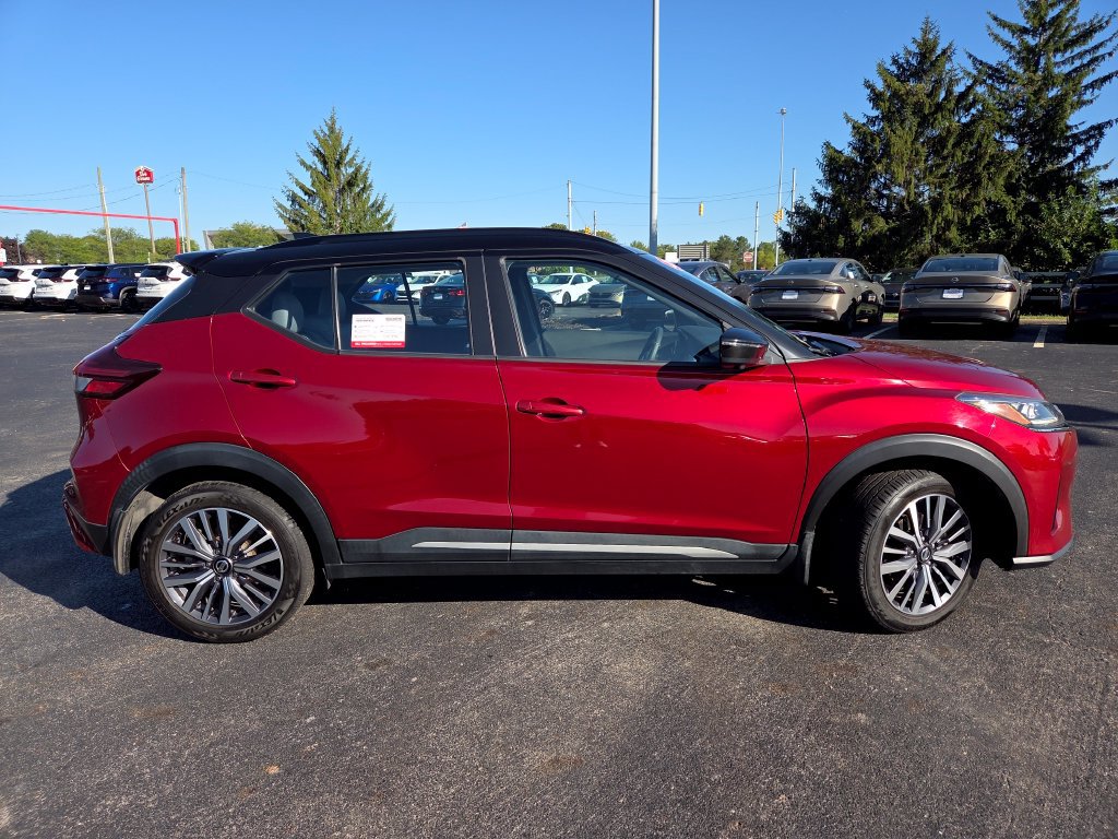 Used 2021 Nissan Kicks SR w/ SR Premium Package FWD image 24