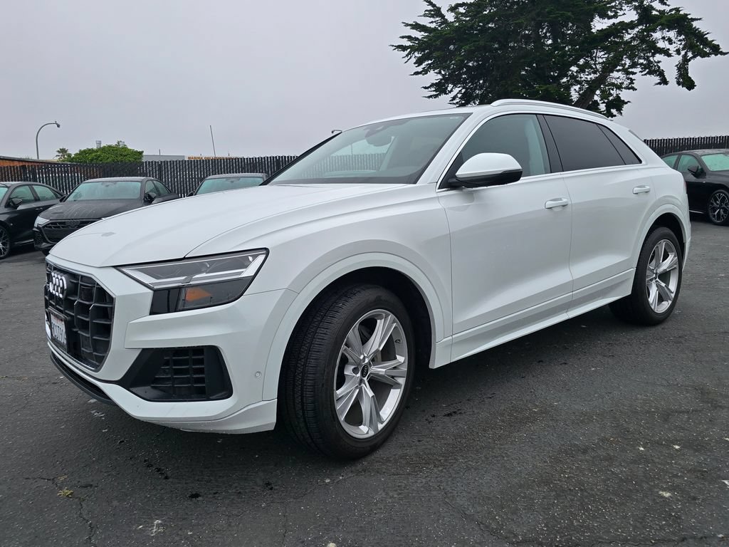 Used 2022 Audi Q8 Premium Plus AWD/4WD image 2