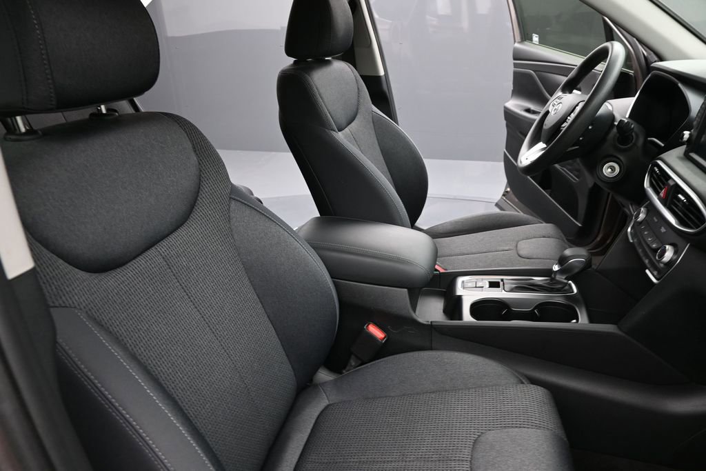 Used 2019 Hyundai Santa Fe SE FWD image 17