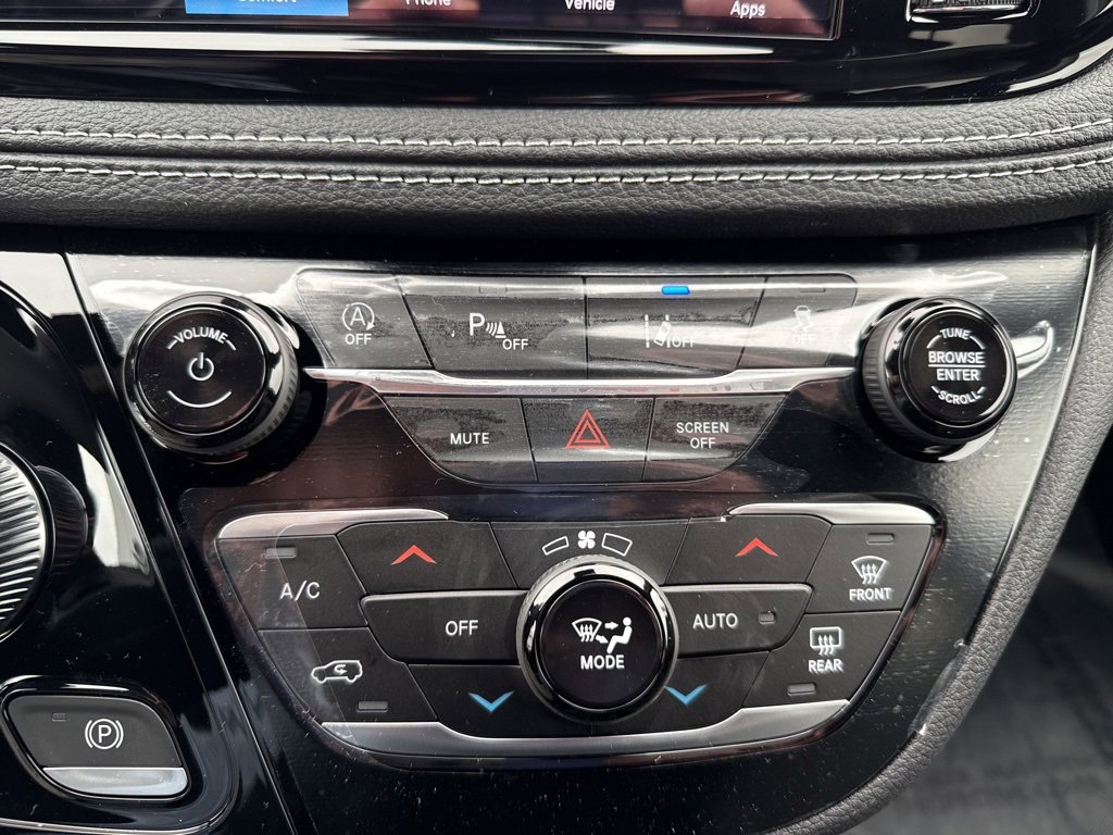 New 2026 Chrysler Pacifica Select image 36
