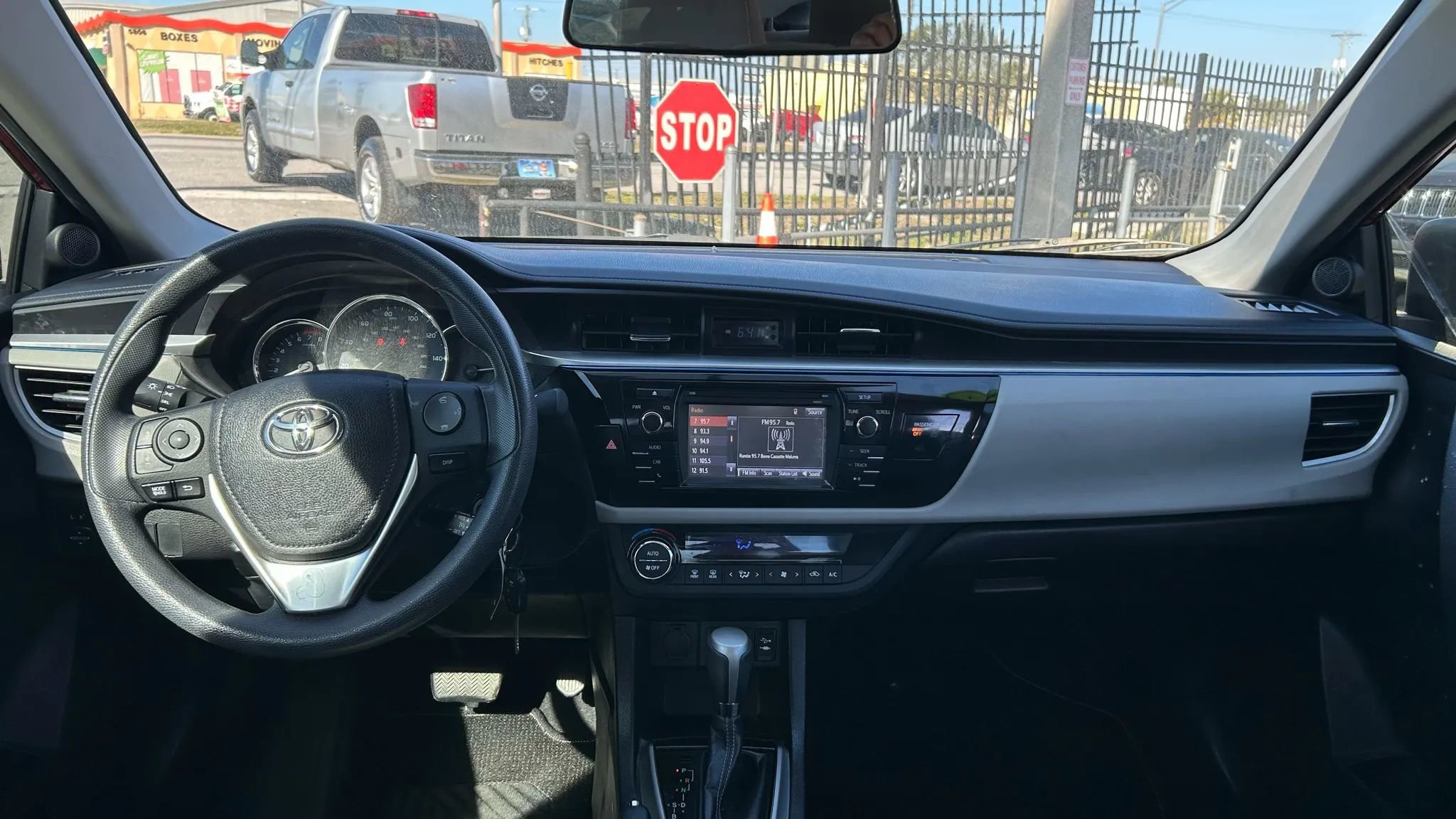 Used 2016 Toyota Corolla L image 13