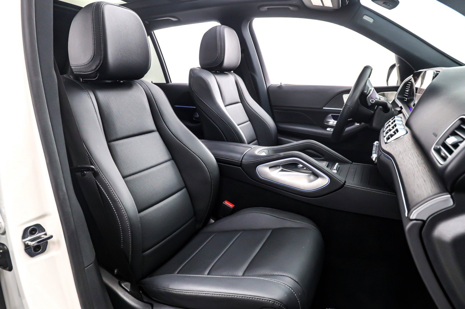 Certified 2025 Mercedes-Benz GLE 350 4MATIC image 8