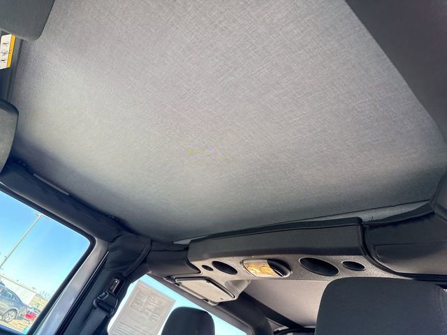 Used 2017 Jeep Wrangler Sport w/ Connectivity Group image 20