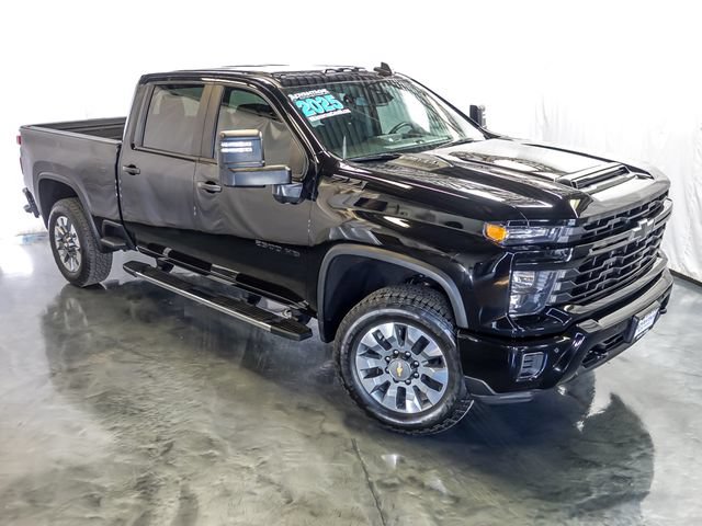 Used 2025 Chevrolet Silverado 2500 Custom w/ Custom Value Package AWD/4WD image 6