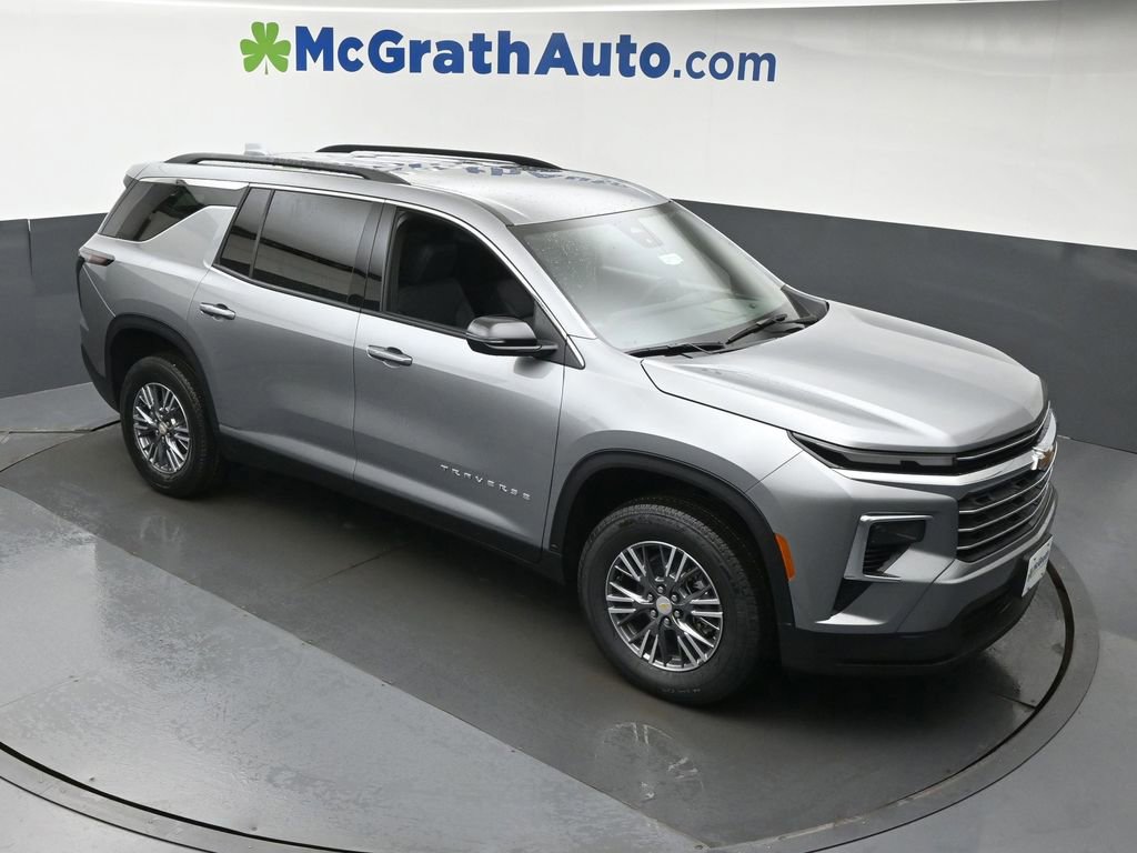New 2026 Chevrolet Traverse LT image 3
