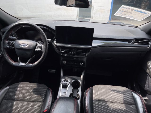 Used 2024 Ford Escape ST-Line w/ Tech Pack #1 AWD/4WD image 33