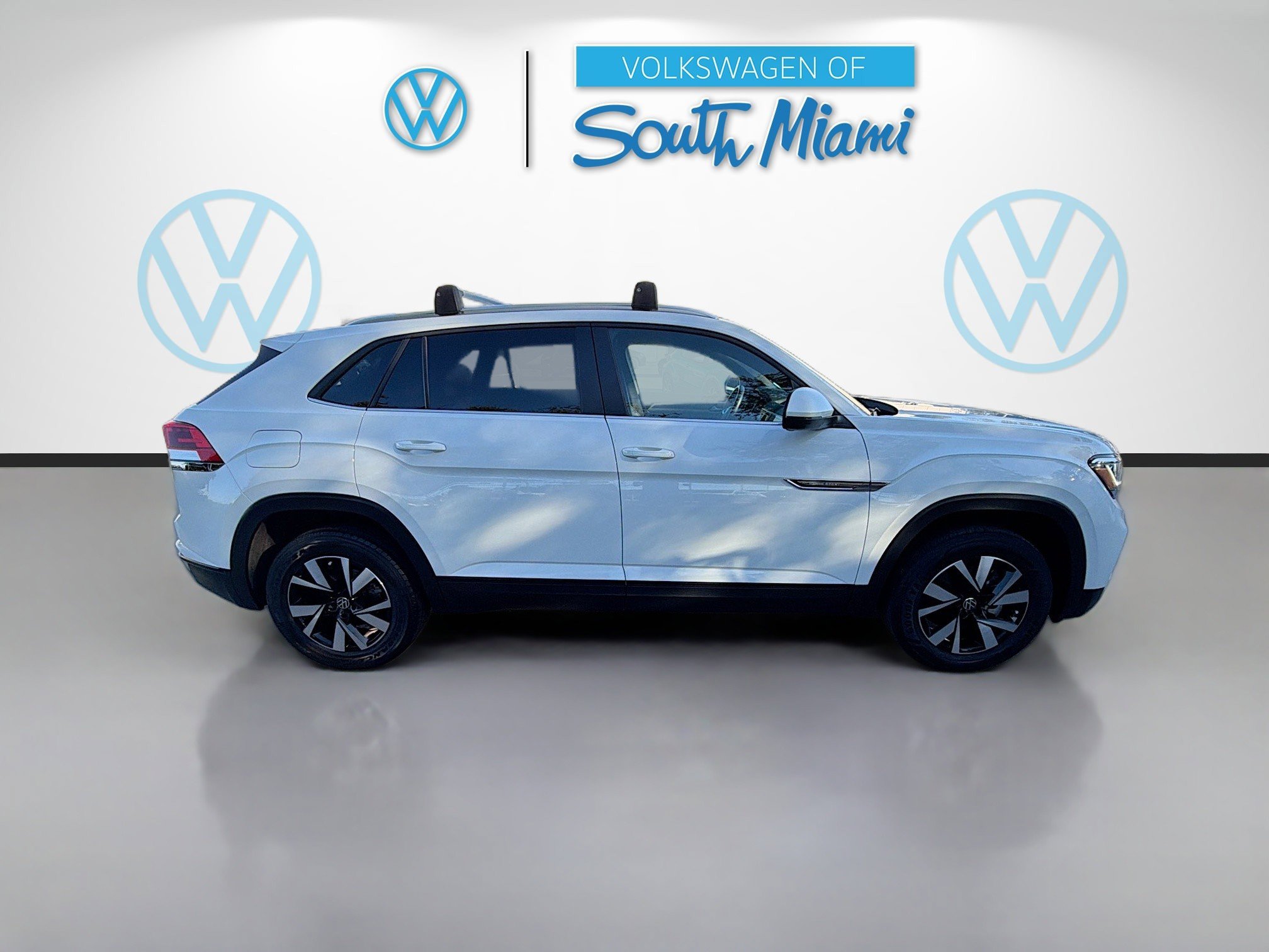 Used 2023 Volkswagen Atlas Cross Sport SE image 8