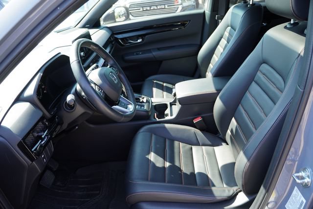 Used 2024 Honda CR-V Sport Touring image 4