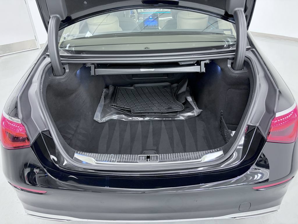 Certified 2023 Mercedes-Benz S 580 4MATIC Sedan w/ Warmth & Comfort Package image 25