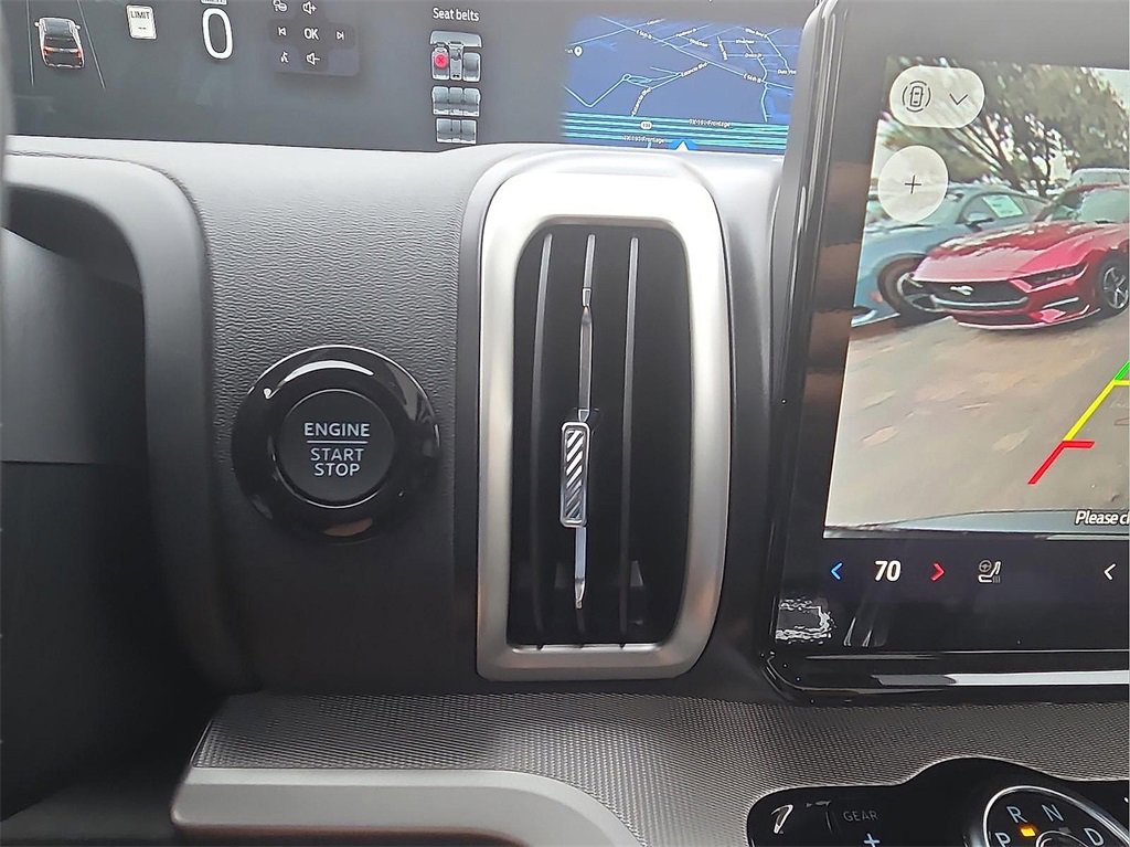 New 2025 Ford Expedition Active image 17