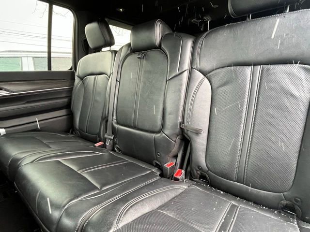 Used 2023 Jeep Wagoneer L Series III w/ Preferred Equipment Group image 28