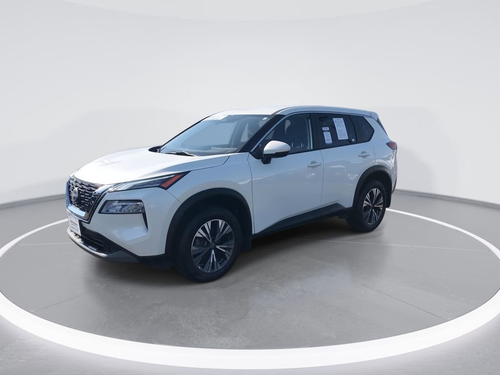 Used 2023 Nissan Rogue SV image 4