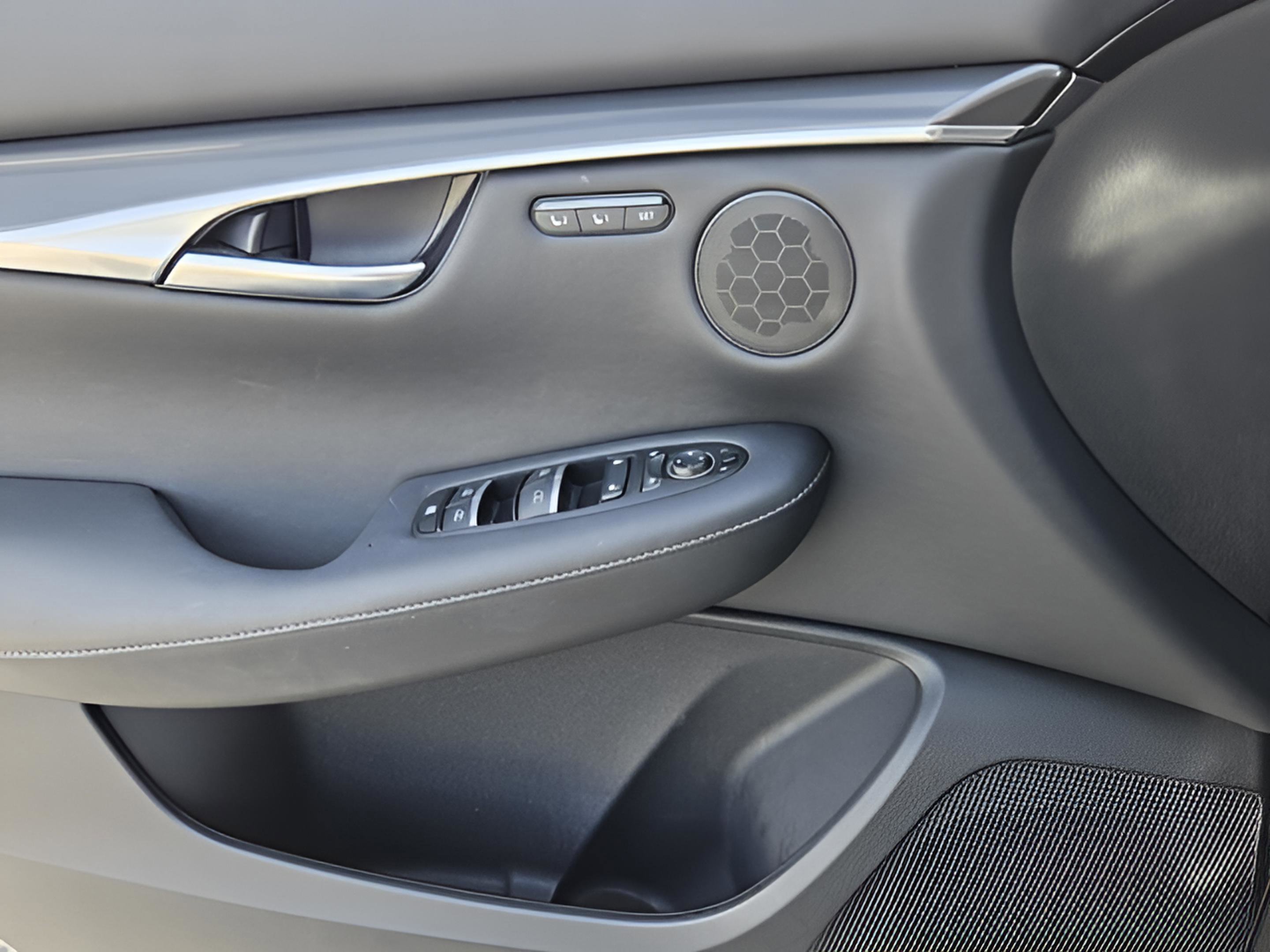 Certified 2025 INFINITI QX50 Luxe image 32