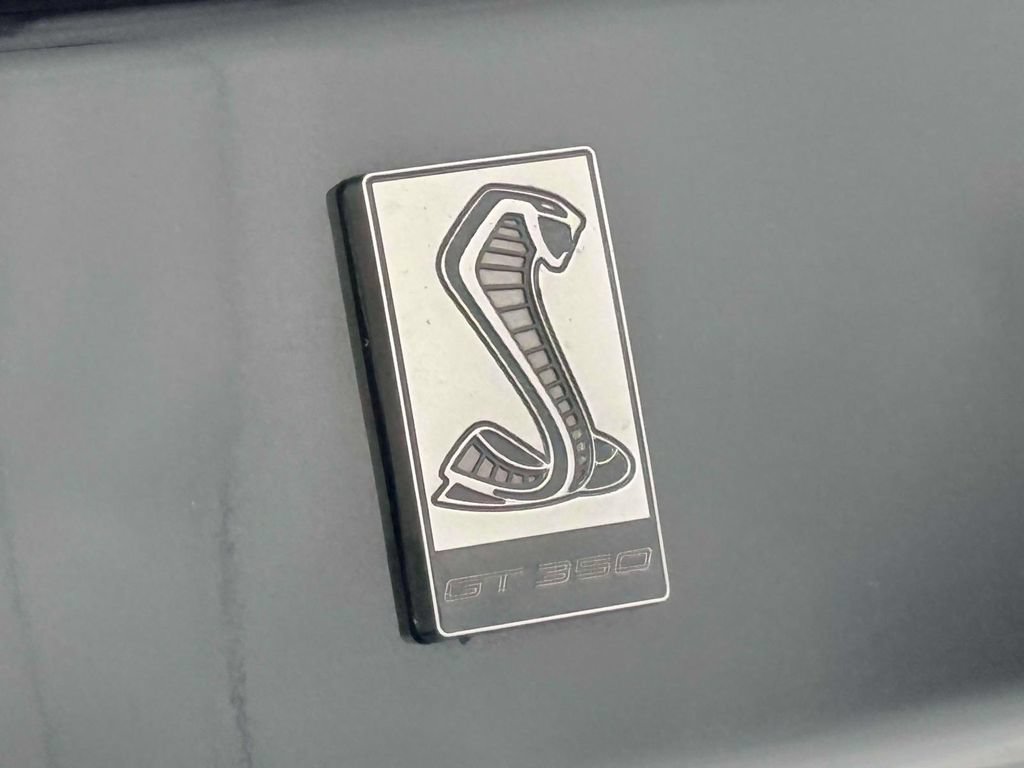 Used 2016 Ford Mustang Shelby GT350 w/ Technology Package RWD image 11