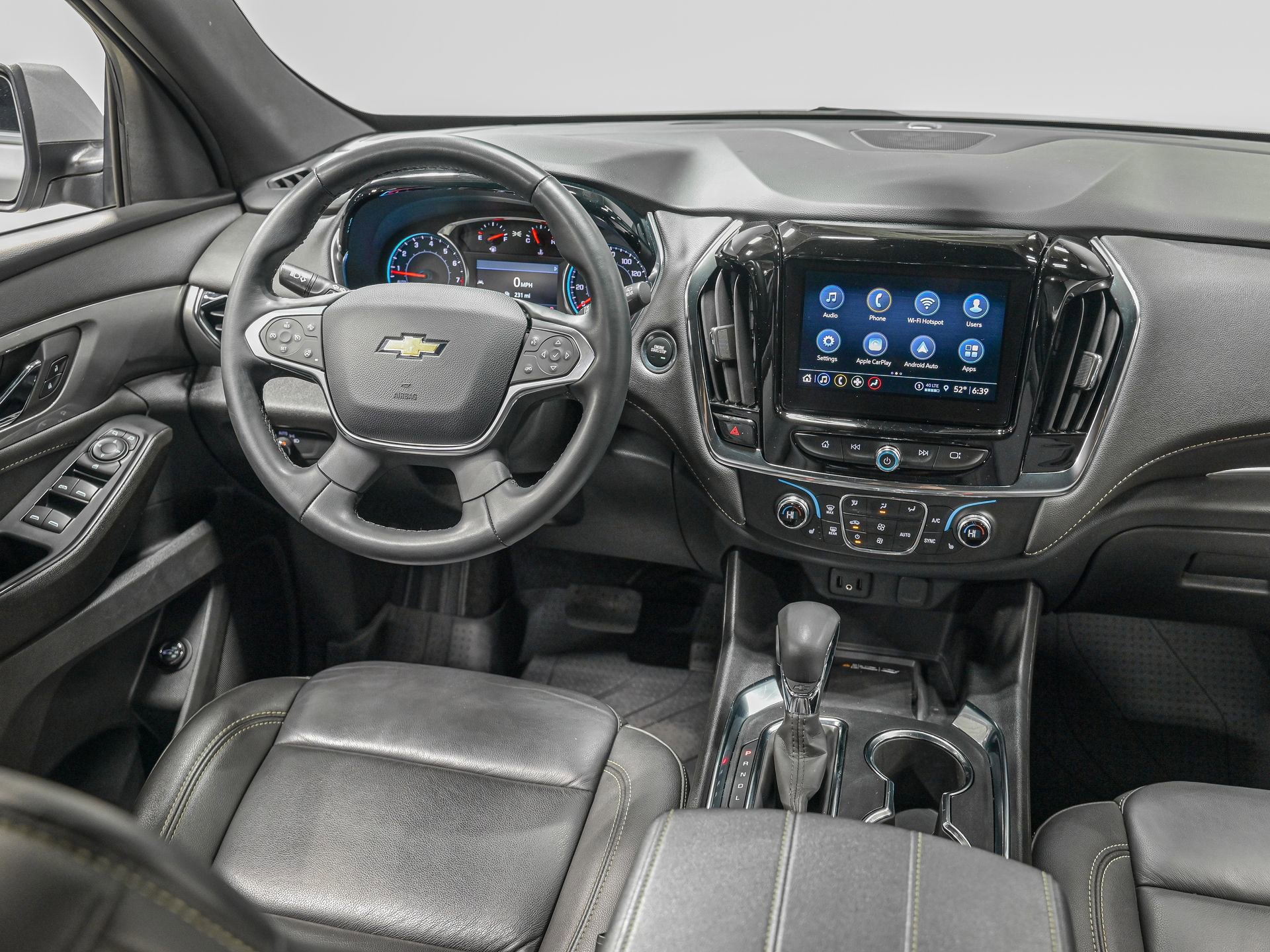 Used 2023 Chevrolet Traverse LT w/ LPO, Floor Liner Package image 29