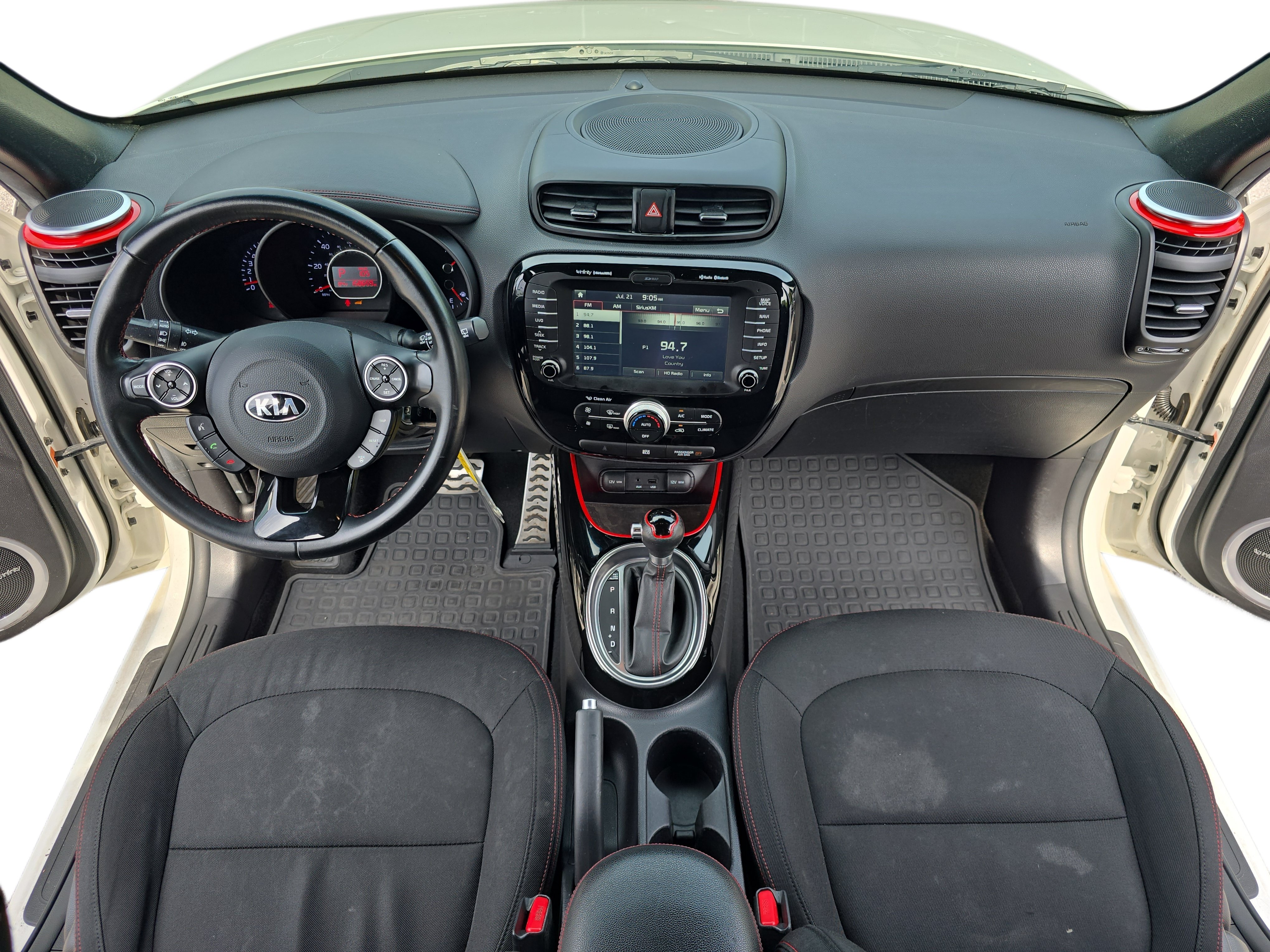 Used 2014 Kia Soul + FWD image 9