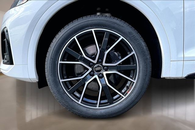 Used 2023 Audi SQ5 Premium Plus w/ Premium Plus Package image 34