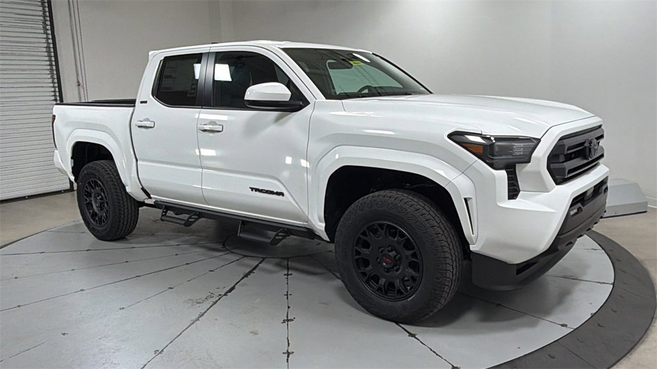 New 2026 Toyota Tacoma SR5 image 3