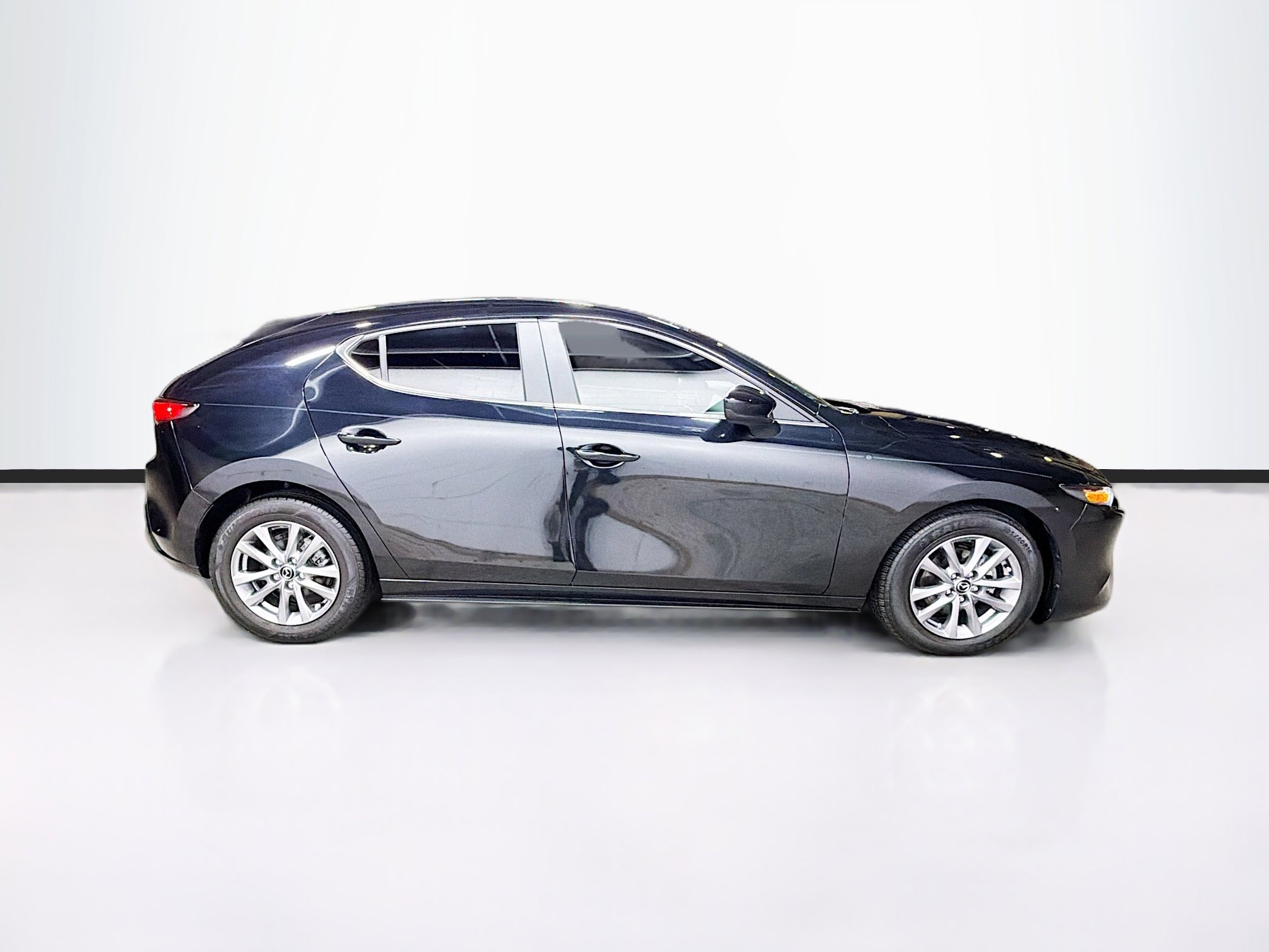 Used 2021 MAZDA MAZDA3 s image 2