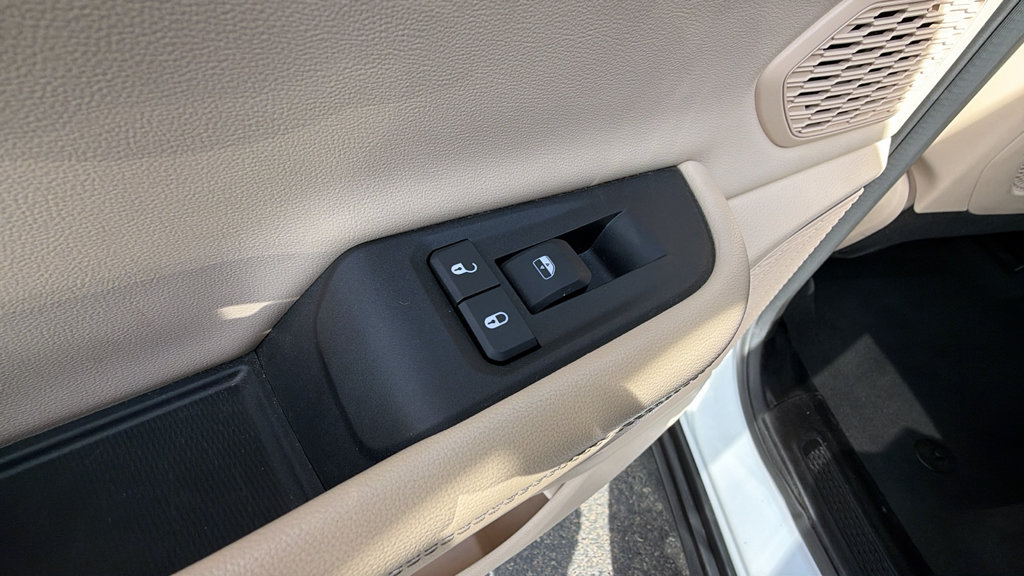 Used 2024 Jeep Grand Cherokee Limited 4xe AWD/4WD image 15