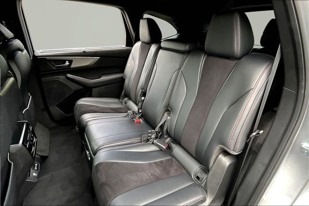 Used 2024 Acura MDX A-Spec image 18