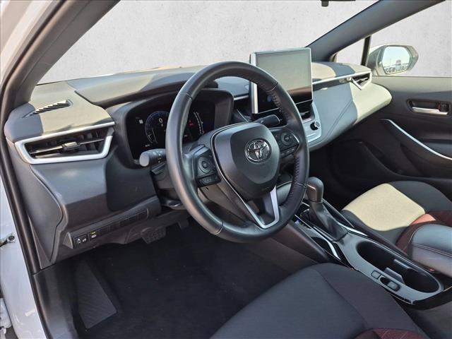 Certified 2025 Toyota Corolla SE w/ SE Premium Package FWD image 10