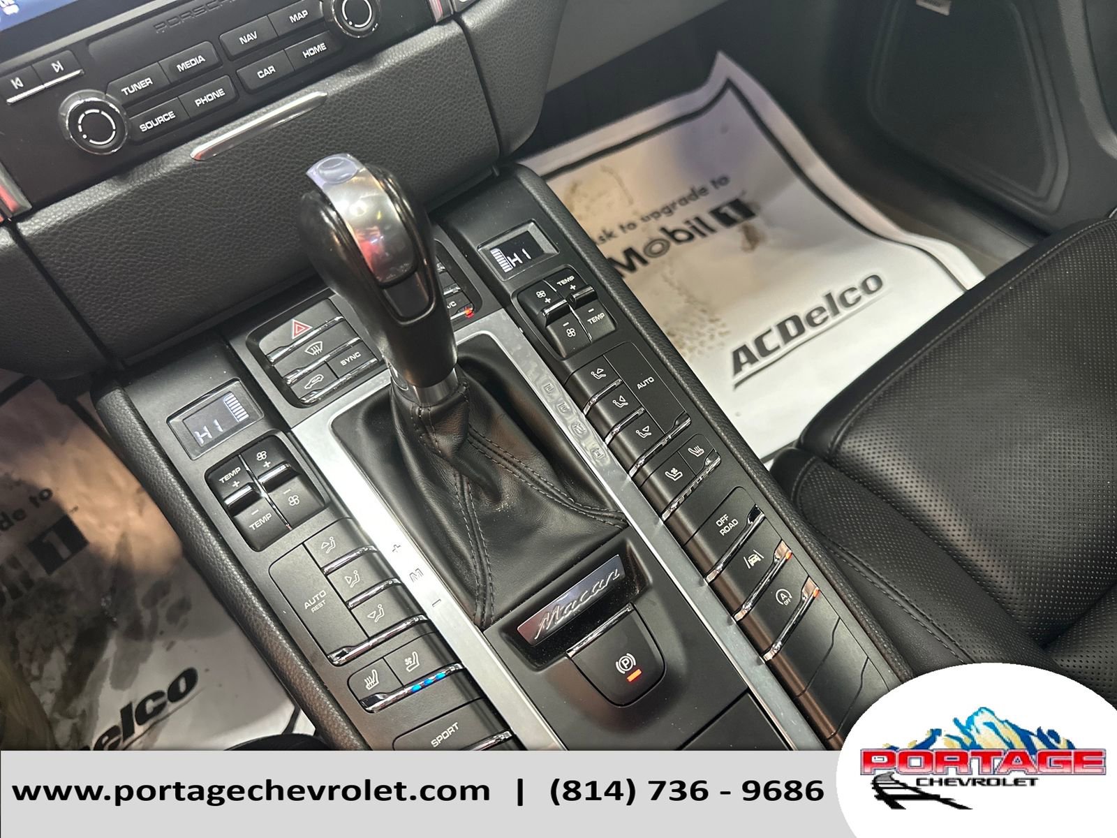 Used 2018 Porsche Macan image 28