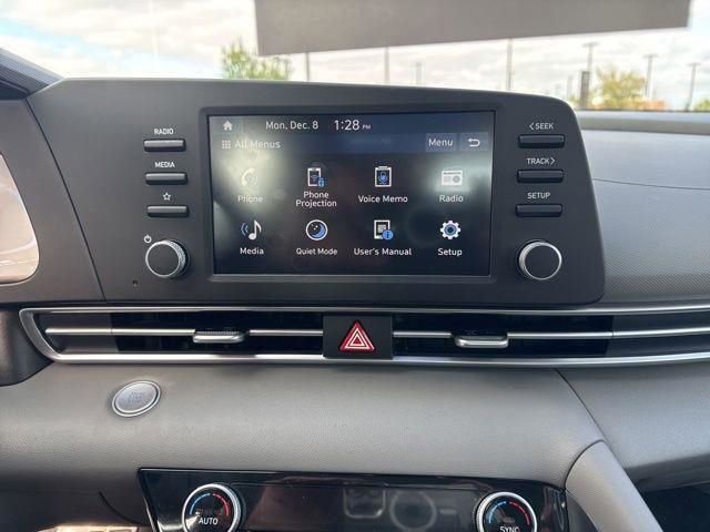 Certified 2025 Hyundai Elantra Sport image 25