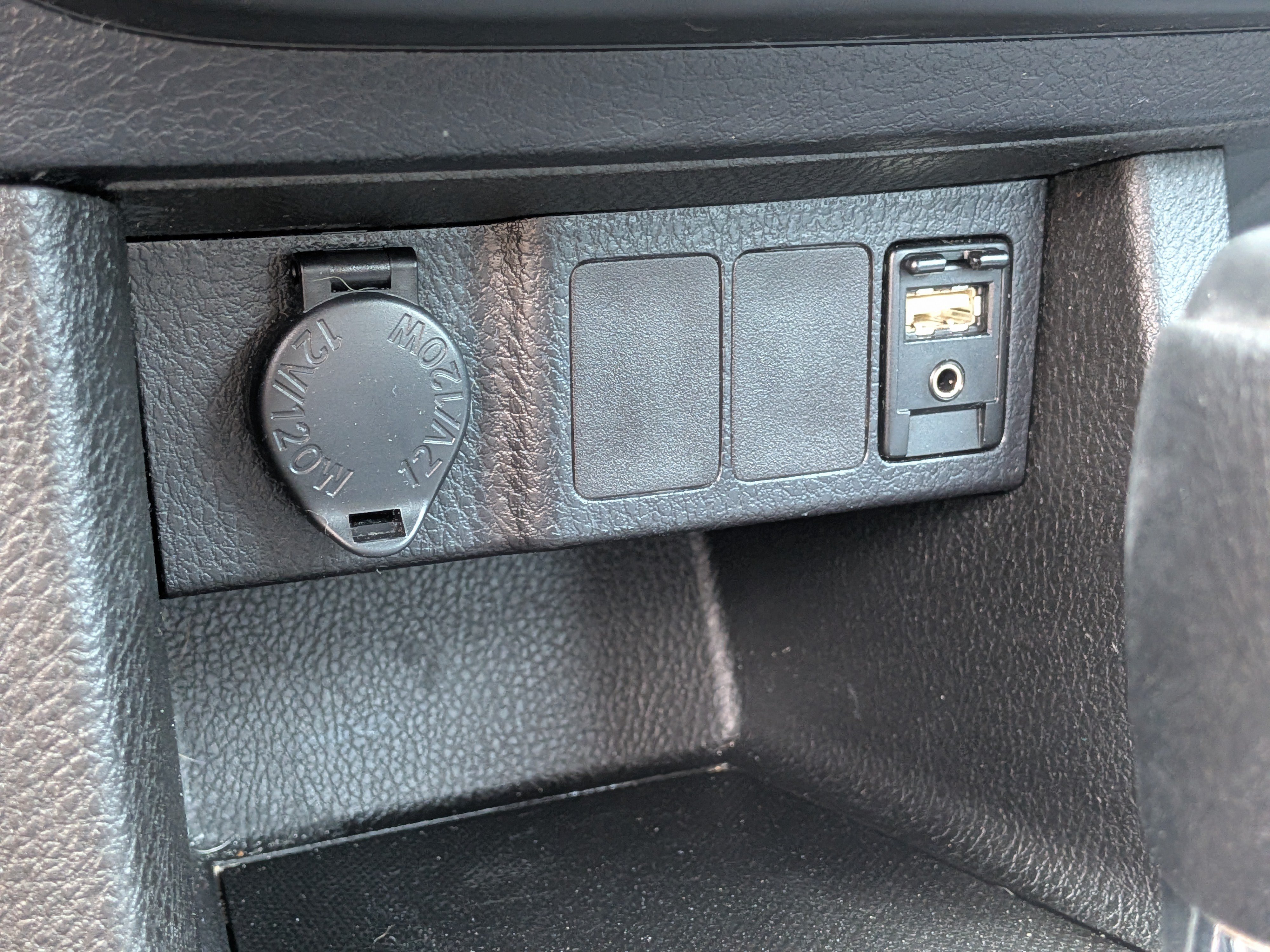 Used 2016 Toyota Corolla L FWD image 28