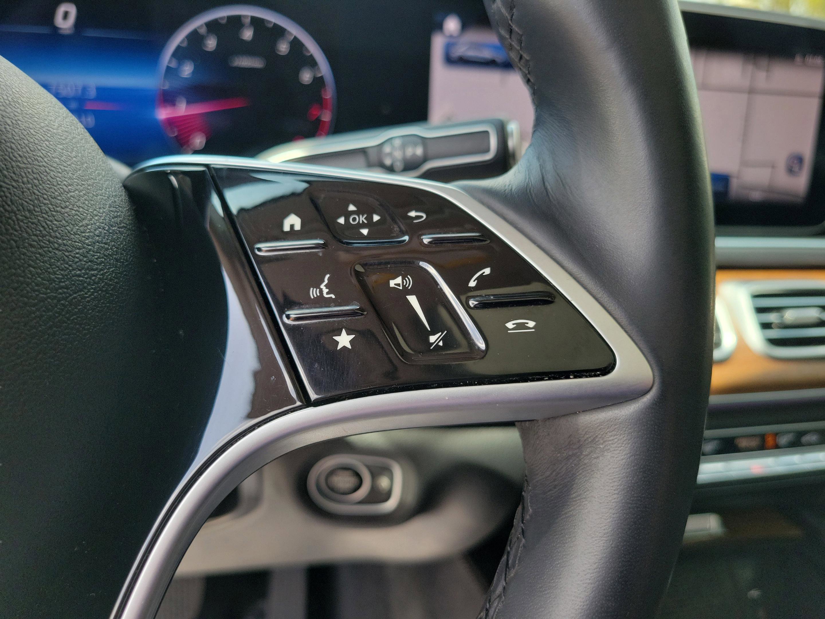 Certified 2024 Mercedes-Benz GLE 350 4MATIC image 21