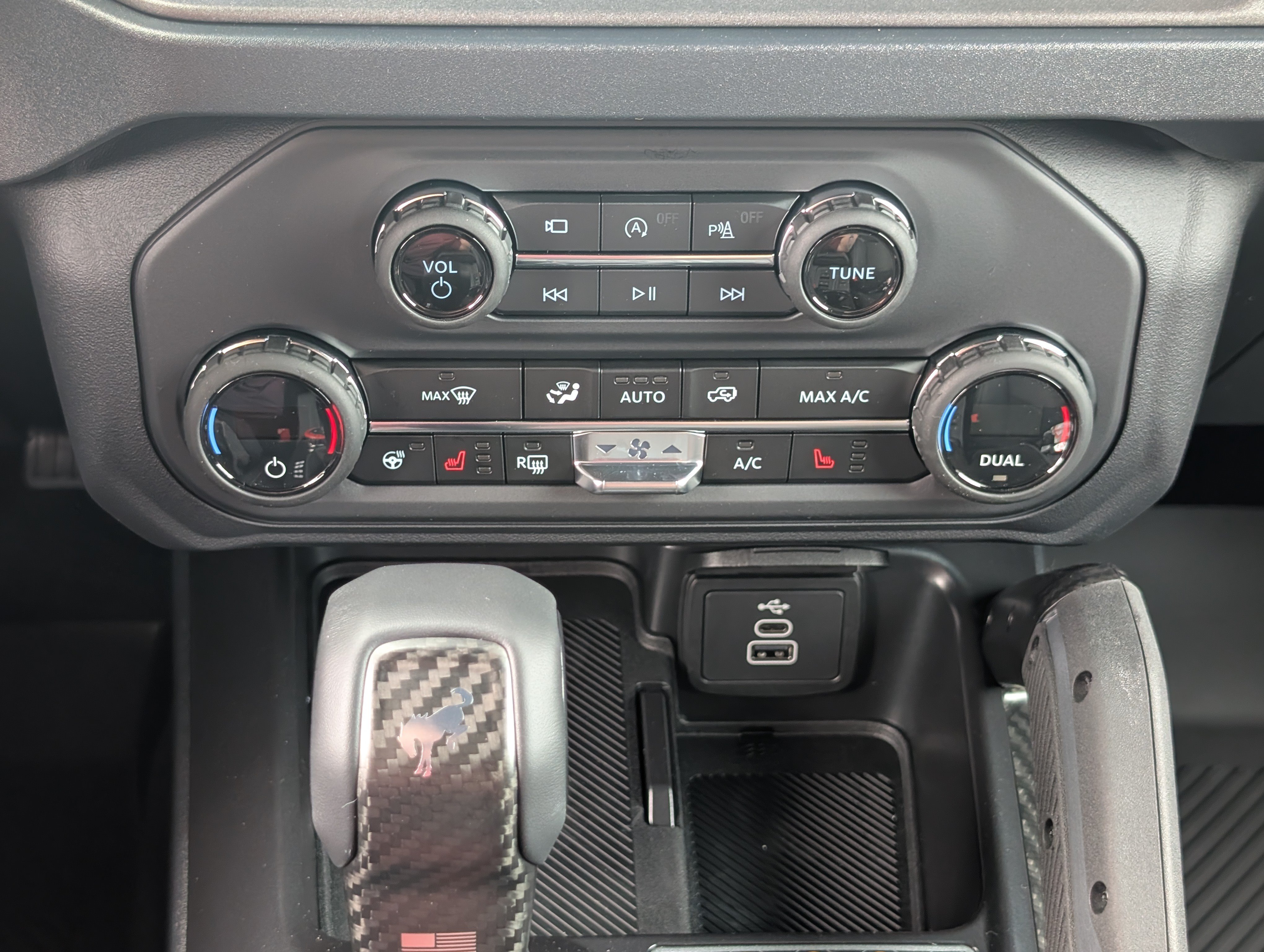 New 2026 Ford Bronco Raptor w/ Interior Carbon Fiber Pack AWD/4WD image 19
