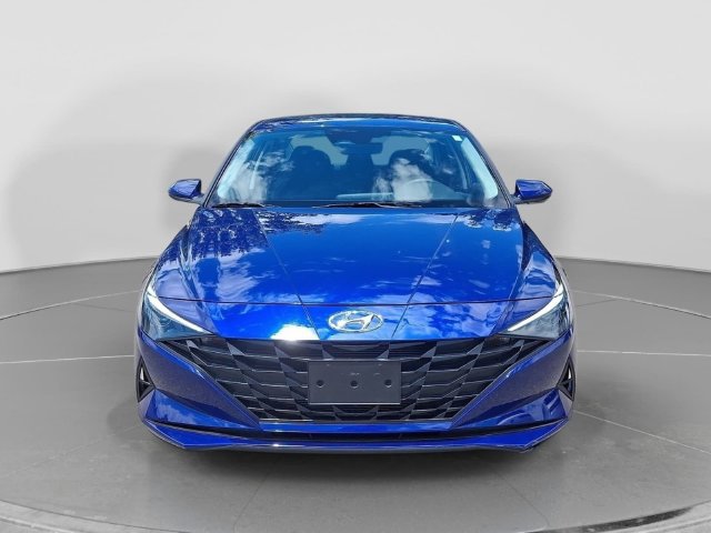 Used 2023 Hyundai Elantra SEL FWD image 2