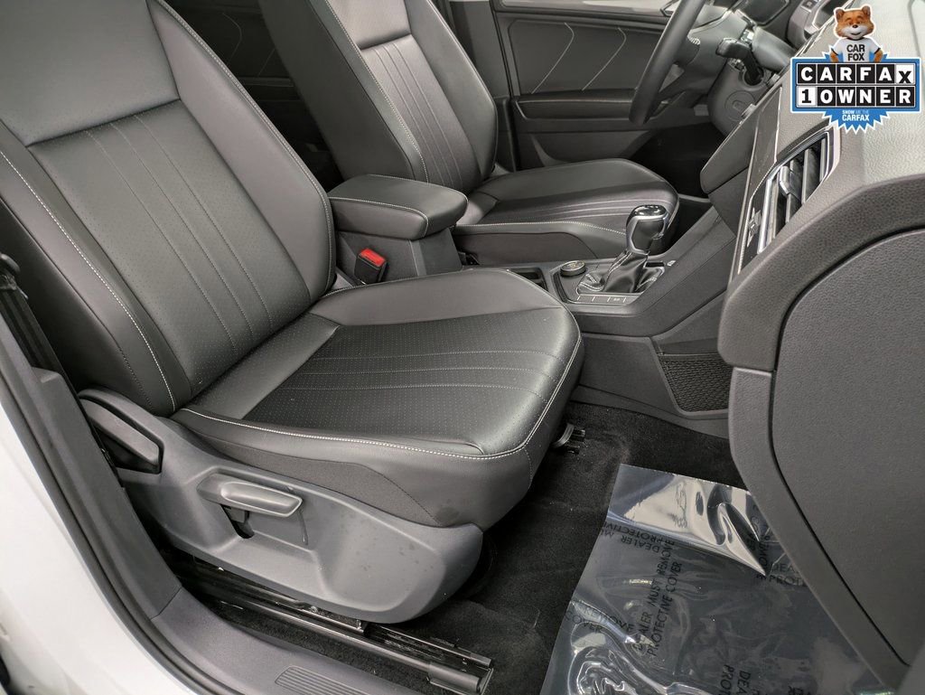 Used 2022 Volkswagen Tiguan SE w/ Panoramic Sunroof Package AWD/4WD image 30
